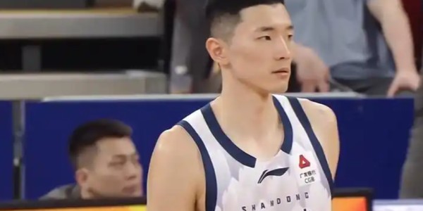 乐鱼体育app下载-两外援难留队，谢智杰数据挂零，国内轮换差距大，邱彪无人可用！