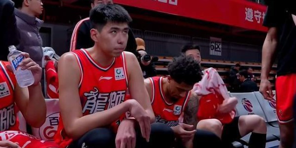 乐鱼体育官方入口-郭艾伦复出，独砍16分5失误，广州加时险胜，山东大汉空砍30+6+6
