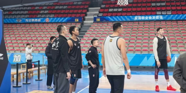 乐鱼体育登录入口-北京首钢VS北控男篮！曾凡博复出，张庆鹏背水一战，央视直播