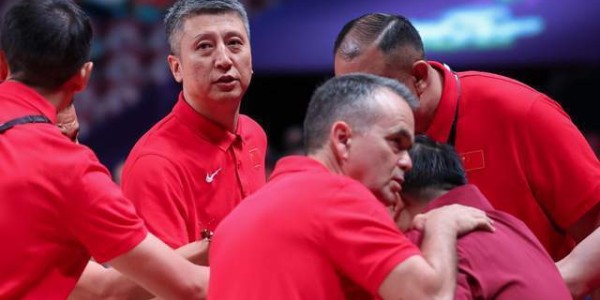 乐鱼体育官方入口-中国男篮21人集训大名单出炉！广东三人入选，本土得分王再次无缘